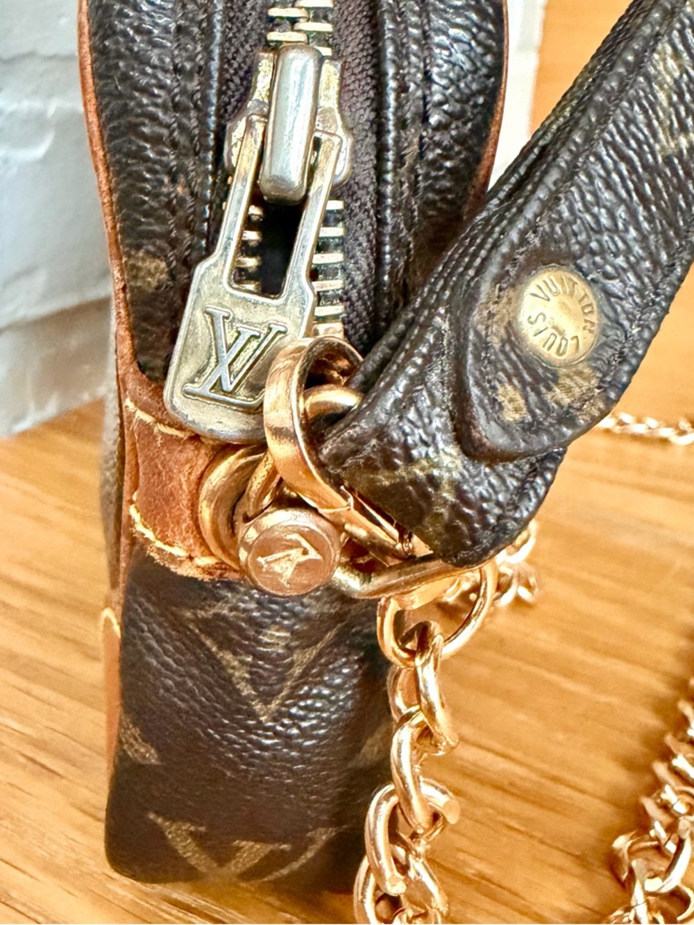Louis Vuitton Authentic Vintage Marly Dragonne PM Clutch / Crossbody - Picture 9 of 15